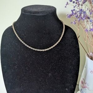 Elegant Gold Chain Necklace